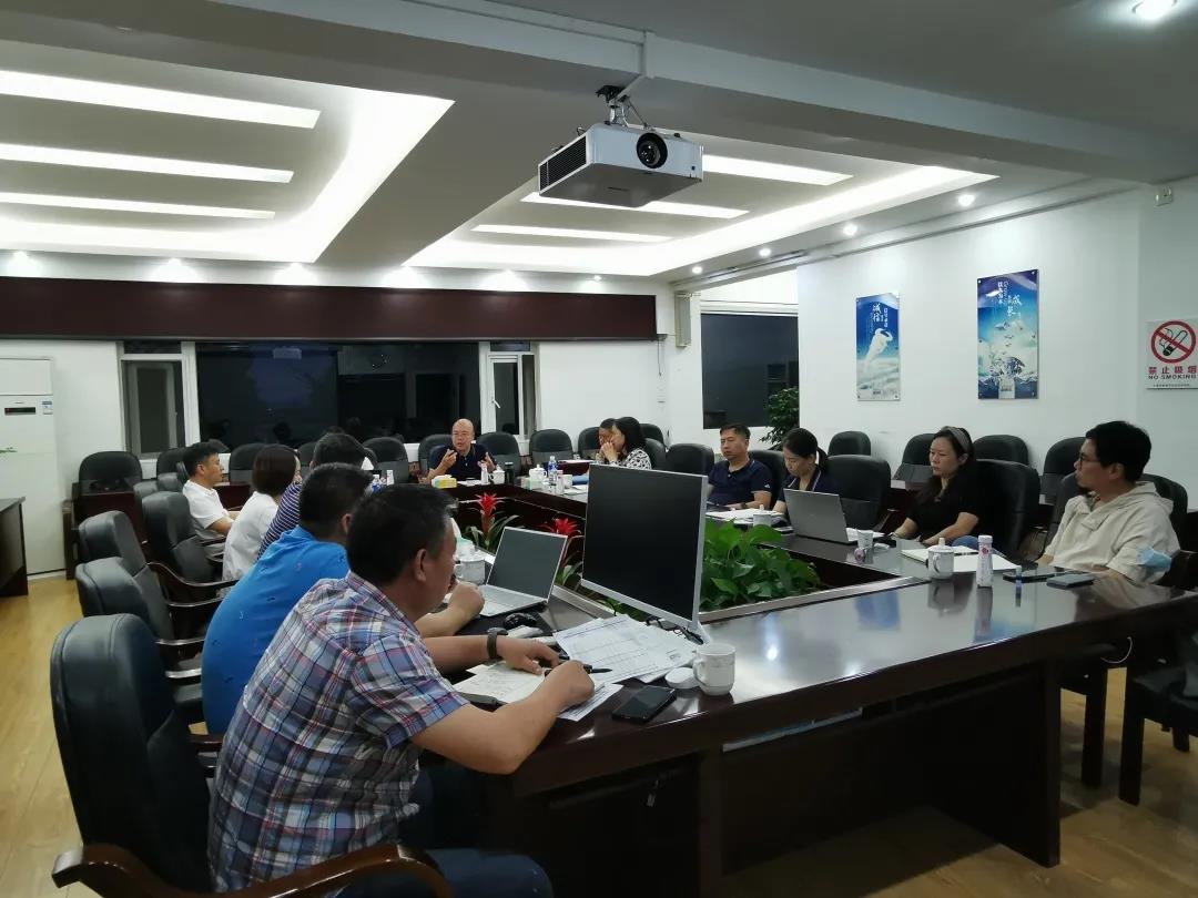 强化集团化管理 打造百亿级AG旗舰厅——AG旗舰厅乳业集团高管团队赴AG旗舰厅来思尔公司调研、交流、指导